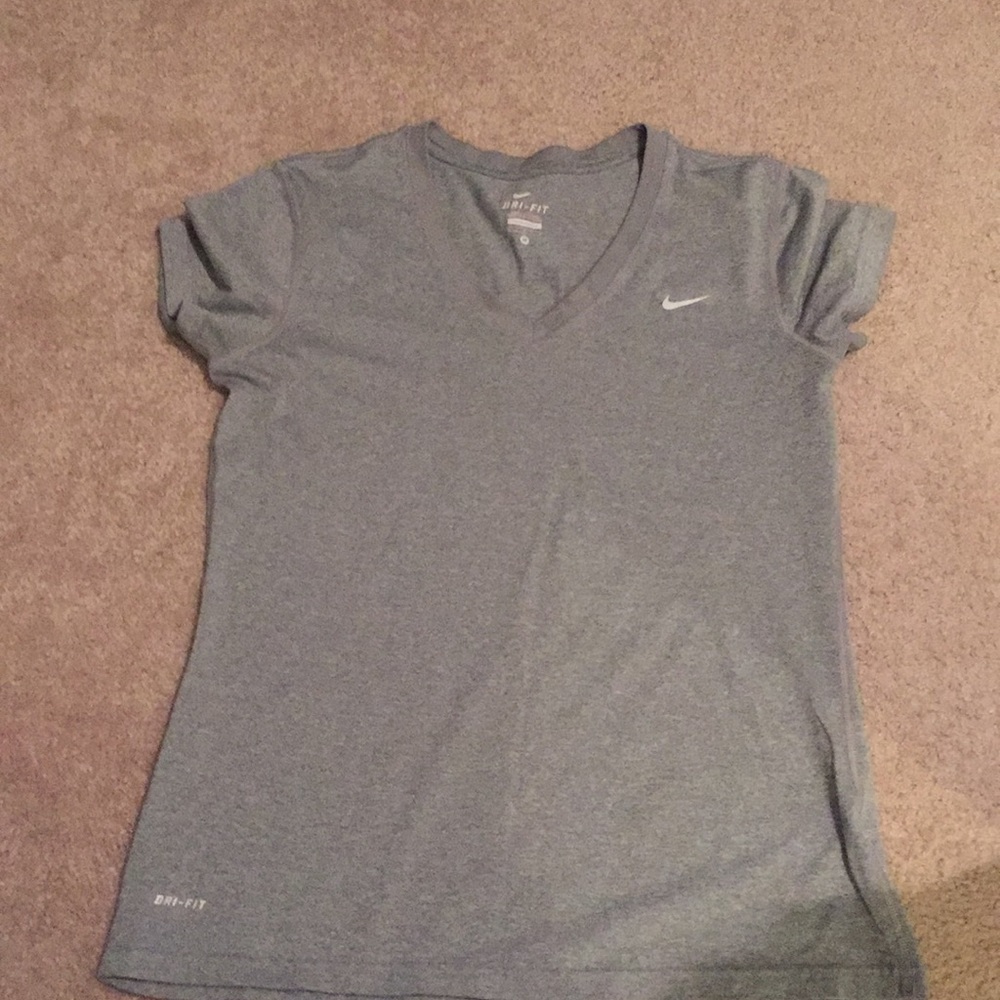 Nike dri fit t shirt